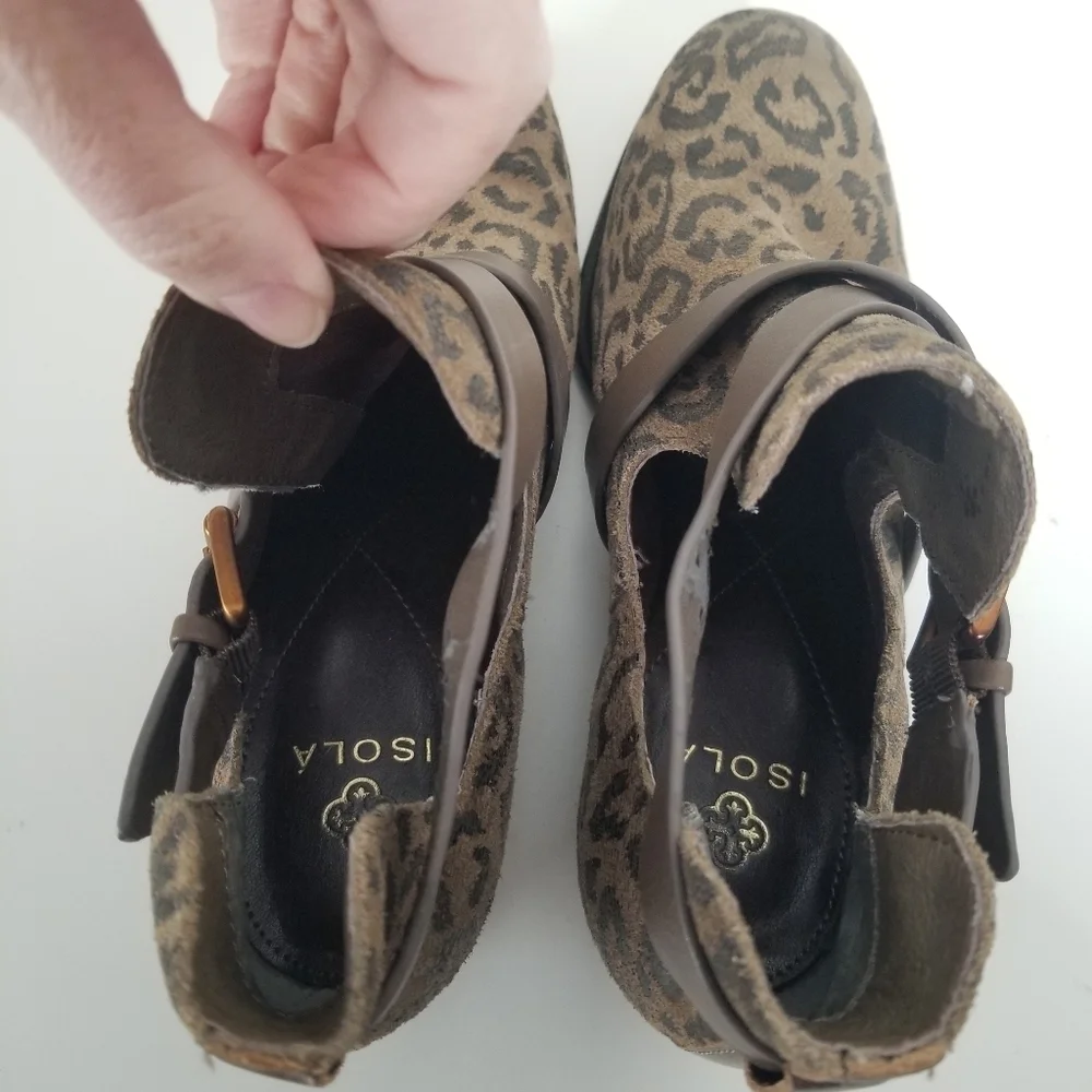 Isola DAVAN Desert Tan Leopard Print Suede Heeled Ankle Boots Size 7.5